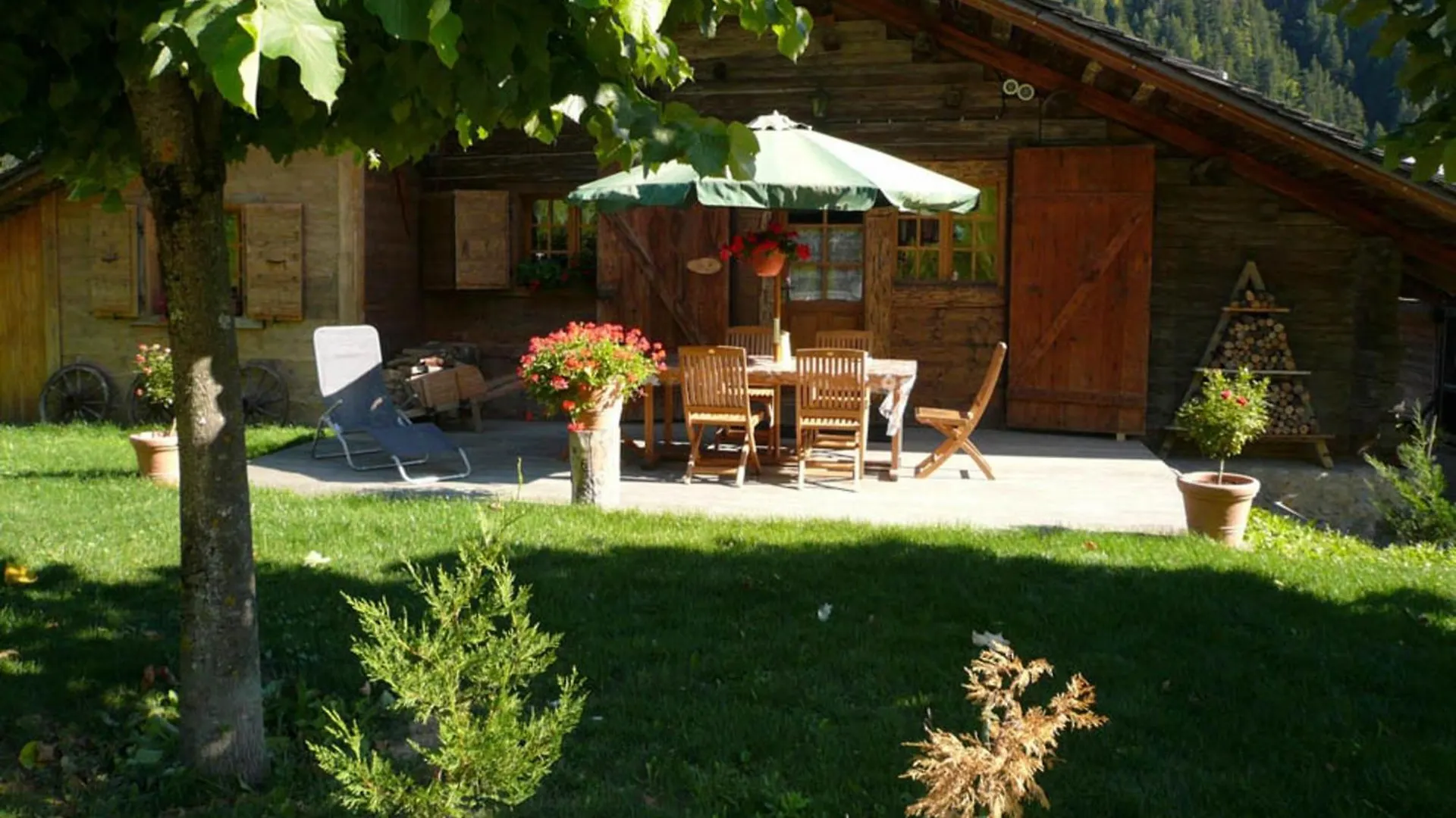 Spacieux T6 Avec Jacuzzi, Sauna Et Jardin Pres Des Commerces Et Pistes Au Grand-Bornand Village - Fr-1-467-89 Le Grand-Bornand 0*,  France